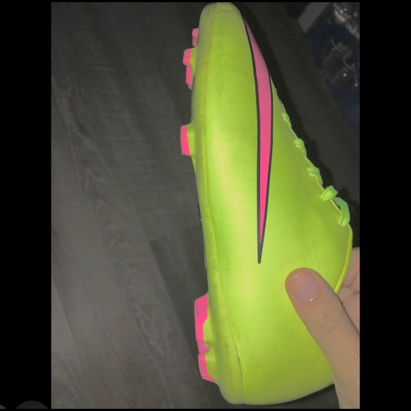 - Nike Mercurial Victory FG Volt Hyper Punch - Picture 4 of 6